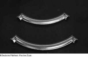 Konstruktionsteil für Möbel : Zwei Konstruktionsteile für Möbel (1981; VEB Metallwaren Naumburg)