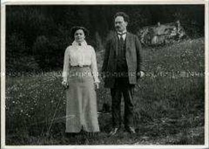 Karl Liebknecht mit seiner Frau Sophie bei Ferien im Erzgebirge