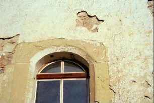 Kirche, Fenstersturz mit Jahreszahl 1521