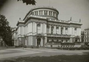 Magdeburg, Stadttheater : Magdeburg. Stadttheater. Außenansicht