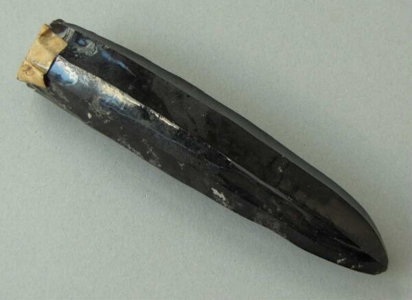 Obsidian core (nucleus)