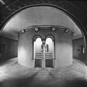 Fulda, Michaelskirche, Fenstergeschoss der Rotunde über dem Säulenumgangsgeschoss