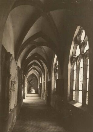 Kreuzgang, Nordflügel : Meißen, Franziskanerkloster, Blick in den Nordflügel des Kreuzgangs