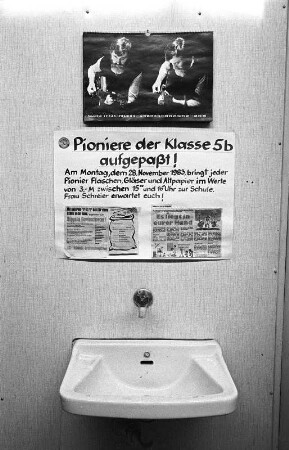 Alfred-Grünberg-Oberschule. "Pioniere sammelt Altpapier!"