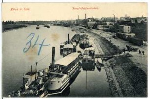 Riesa. Elbe mit Dampfer Bohemia und Lastkähnen