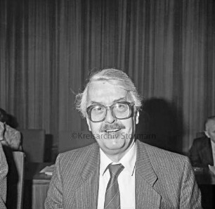 Busch, Wilfried (CDU): Erster Kreisrat und Fraktionsvorsitzender: Kreistagssitzungssaal