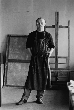 Der Maler Rolf Lindemann in seinem Atelier