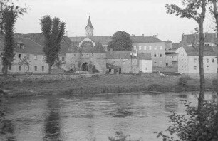 Cham: Blick über den Regen mit Tor auf Cham