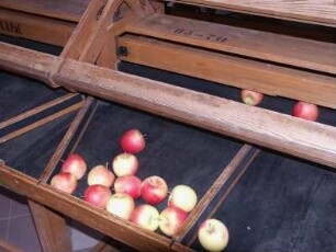 Apfelsortiermaschine im Museum