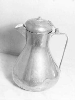 Bukarest: Wohnung Suter, Kaffeekanne, Messing