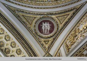 Kameen mit mythologischen Figuren
