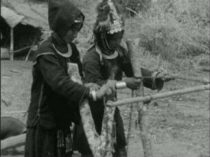 Akha (Thailand, Chieng Rai-Provinz) - Textile Techniken