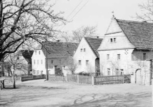 Borthen (Kreis Freital). Dorfplatz. Ansicht mit Haus Nr. 21 (1755)