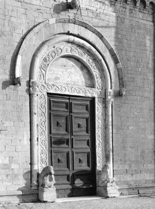 San Pietro — Portal