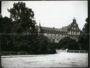 Nordseite des Mittelschlosses der Marienburg mit rechtem Giebel