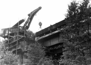 Rot am See Brettachbrücke Baustelle Kranwagen Einschieben Überbau