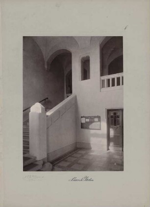 I. und II. Medizinische Klinik der Charité, Berlin: Treppenhaus in der II. Medizinischen Klinik