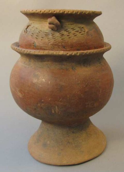 Clay vessel