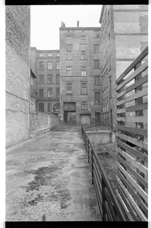 Kleinbildnegativ: Zossener Straße, 1977