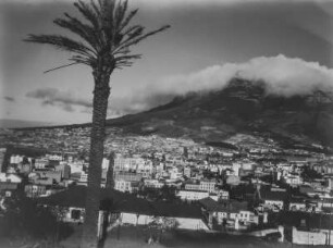 Tafelberg in Kapstadt : Blick auf Kapstadt. Im Bildhintergrund der Tafelberg
