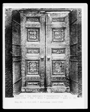 Sant' Ambrogio — Hauptportal