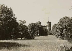 Lingnerschloss, Ansicht von der Gartenseite