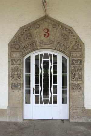 Portal Badehaus 3