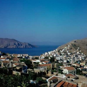 Symi. Ostteil des Hauptortes, der Oberstadt