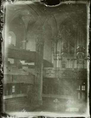 Dreikönigskirche : Dresden-Neustadt. Dreikönigskirche. Inneres nach O mit 2 Emporen