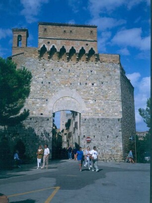 Italien. Toskana. San Gimignano. Porta San Giovanni (13. Jh.)