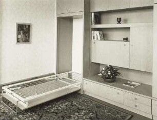 Anbauwand "Kompliment" mit integrierter Liege (Appartementwand)