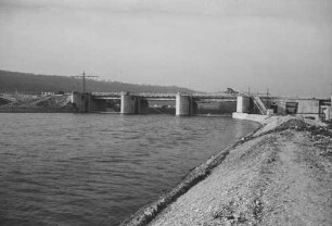 Wehr Oberesslingen/Neckar im Bau