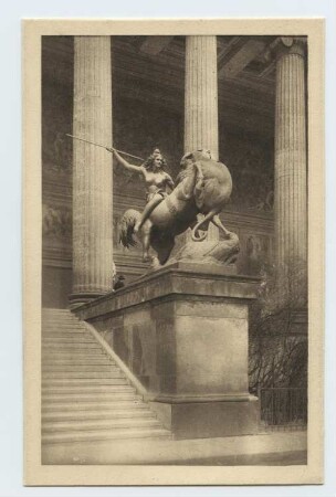 Altes Museum, Berlin-Mitte: Ansicht der Plastik »Amazone zu Pferde« von Kiß