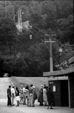 Freiburg: Schlossbergbahn von unten