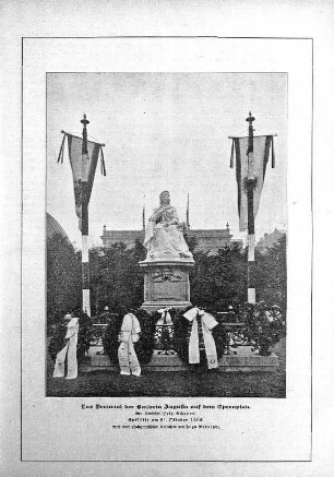Das Denkmal der Kaiserin Augusta auf dem Opernplatz