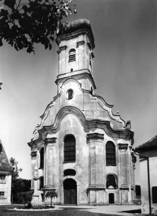 Katholische Pfarr- und Wallfahrtskirche zur Schmerzhaften Muttergottes und Sankt Ulrich