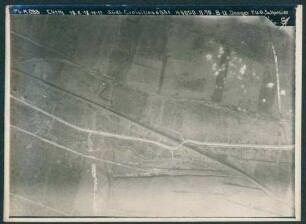 Foto gegnerischer Stellungen südlich von Croisilles zwischen Arras und Cambrai (Luftbild)