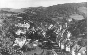 Glashütte in Sa. : Glashütte. Stadtzentrum mit Wolfgangskirche. Blick über das Müglitztal nach Südwest