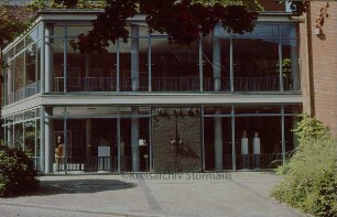 Reimer-Hansen-Straße: Kreistagssitzungsaal: Foyer