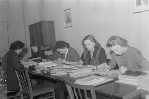 Deutsches Pädagogisches Zentralinstitut (DPZI) : Blick auf Dozentinnen