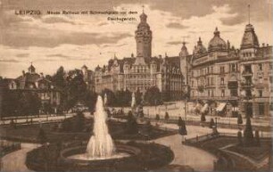 Leipzig: Neues Rathaus mit Schmuckplatz vor dem Reichsgericht