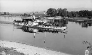 Personen-Seitenraddampfer "Meissen" (1885, Werft Blasewitz) an der Wesenitz-Mündung bei Pratzschwitz