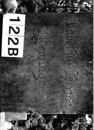 Grabstein 122 (Index: 99897283) Maße HxBxT: 155x51x20 cm Steinmetz: A. Herr Eppingen: Grabstein 122B