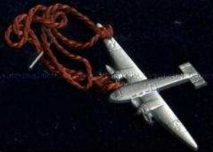 WHW-Abzeichen, Kriegsgeräte: Flugzeug, Straßensammlung im Gau 10 Hessen-Nassau von März 1940