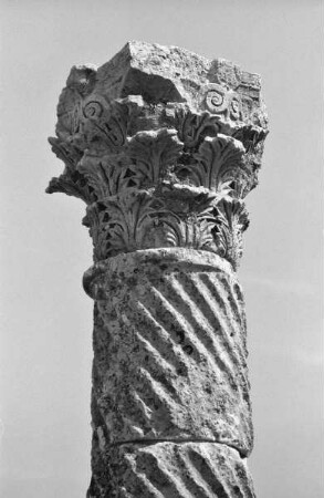 Kapitell Säule