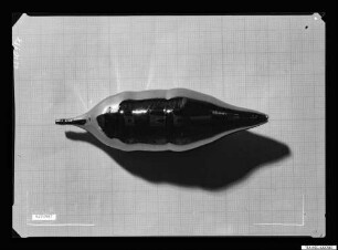 Si- oder Germanium-Einkristall; Foto, März 1962