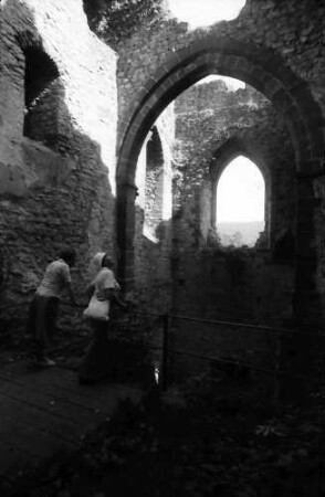 Landeck: Gotisches Fenster in der Ruine