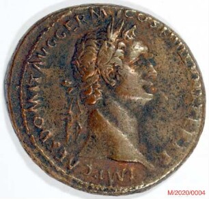 Römische Münze, Nominal As, Prägeherr Domitian, Prägeort Rom, Original
