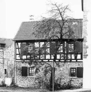Fachwerkwohnhaus; Dreieich, Fahrgasse 65