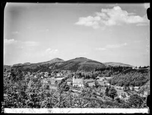 Jonsdorf mit Lausche und Buchberg